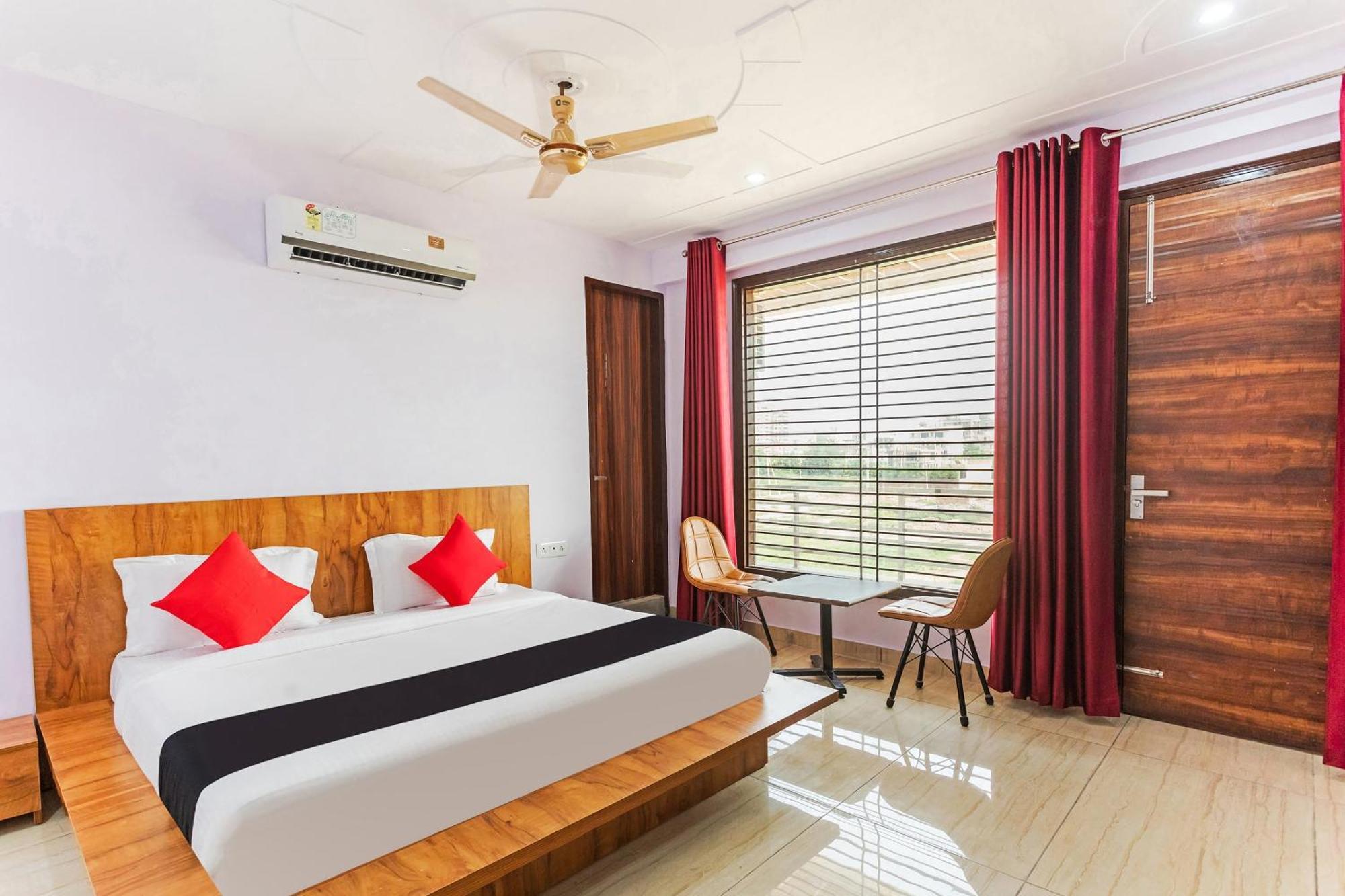 Capital O Harish Residency Hotel Gurgaon Ngoại thất bức ảnh