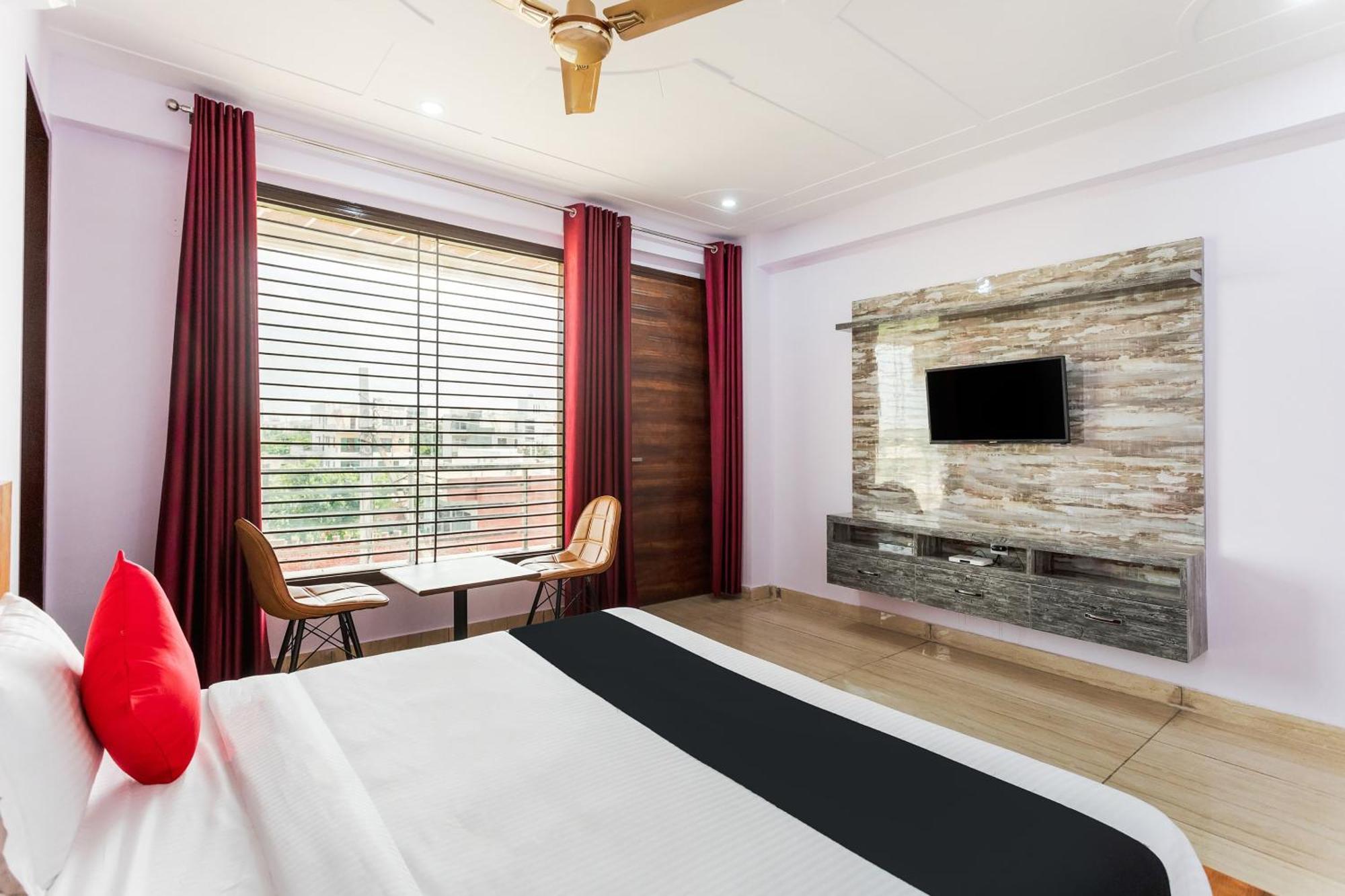 Capital O Harish Residency Hotel Gurgaon Ngoại thất bức ảnh