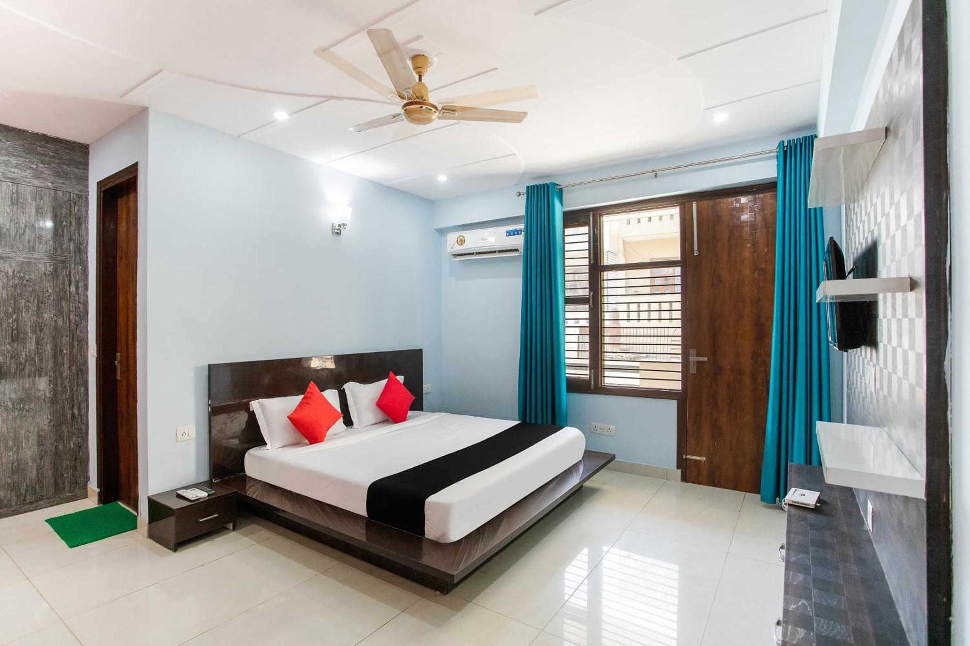 Capital O Harish Residency Hotel Gurgaon Ngoại thất bức ảnh